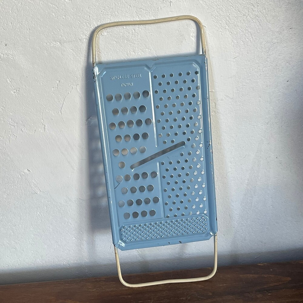VTG Blue Cheese Grater Slicer Kitchen Tool Decor Stainless All One Retro Taiwan